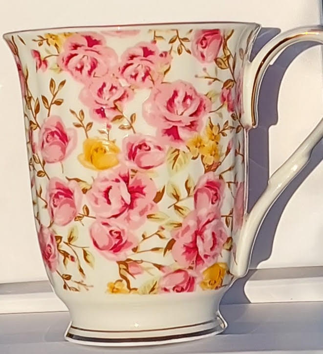 Candy Rose Bloom Chintz Beaker - Click Image to Close