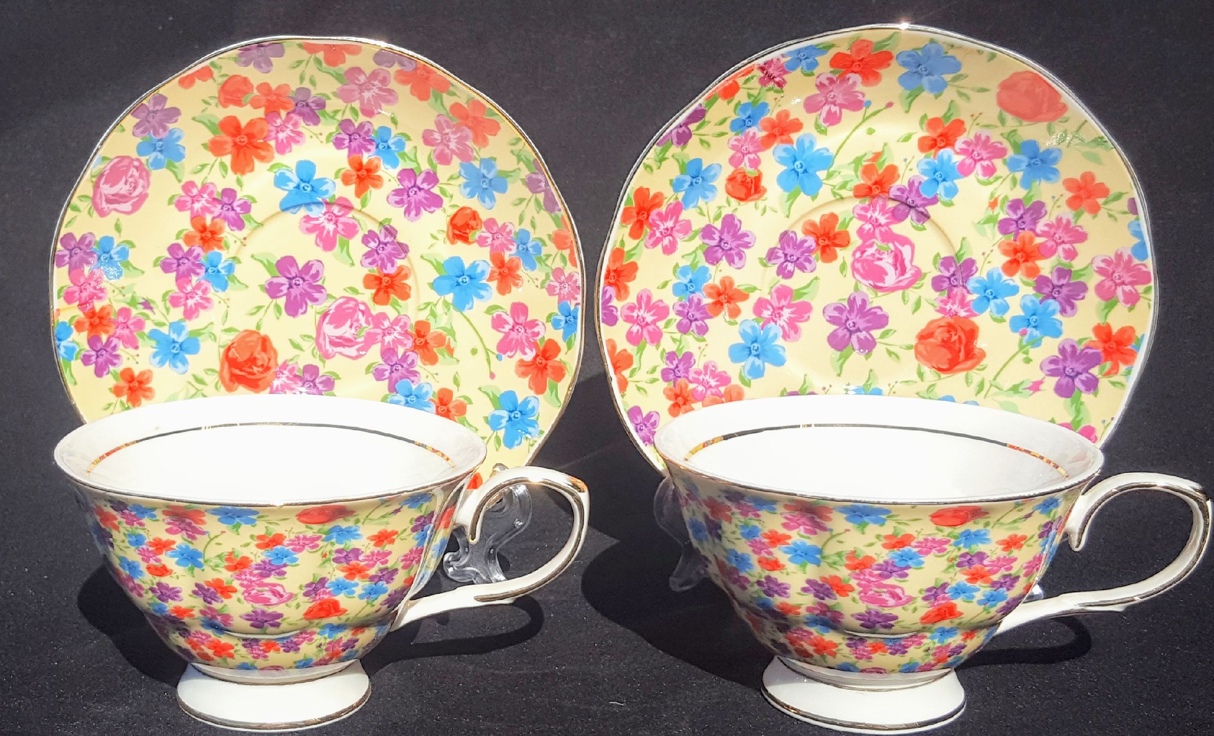 Cream Flower Garden 2 cup & saucer set - Click Image to Close