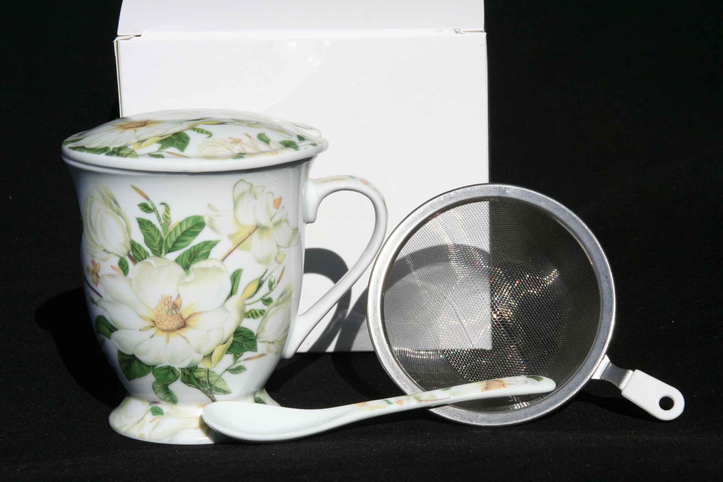 Chintz White Rose Cavalier Beaker with lid/spoon/infus