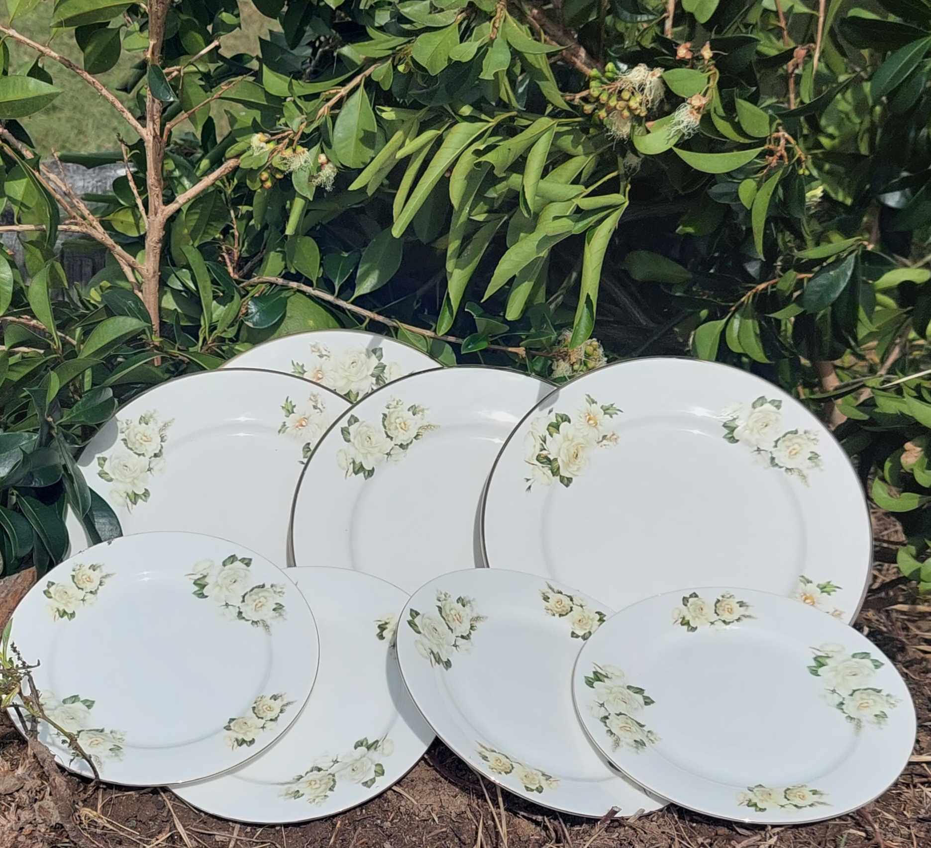 8pc Plate set 4x12cm 4 x 20cm White Floral Bouquet (Custom)