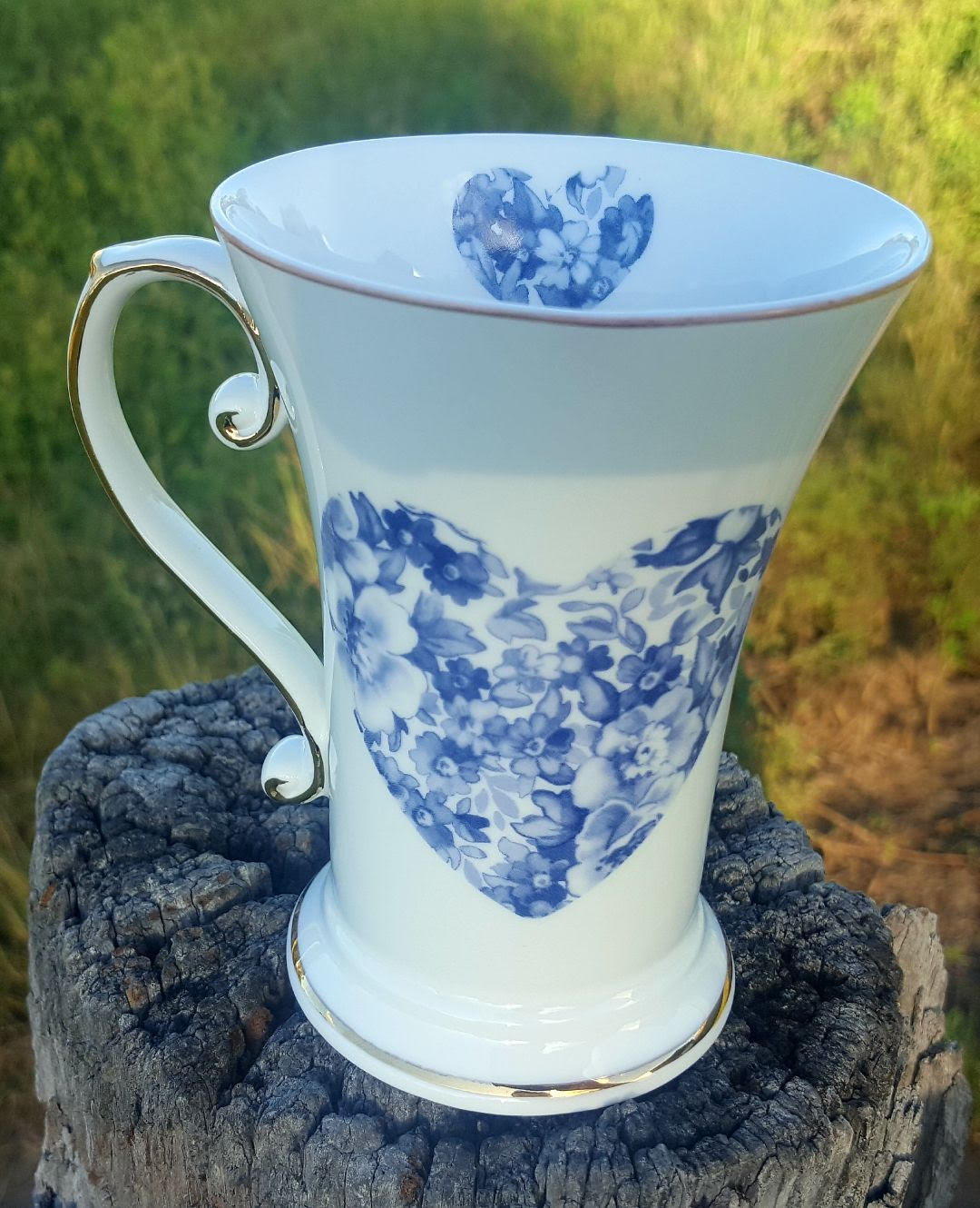 Bliue Meadow Heart Tall Beaker (custom) Bliue Meadow Heart Tall Beaker (custom)