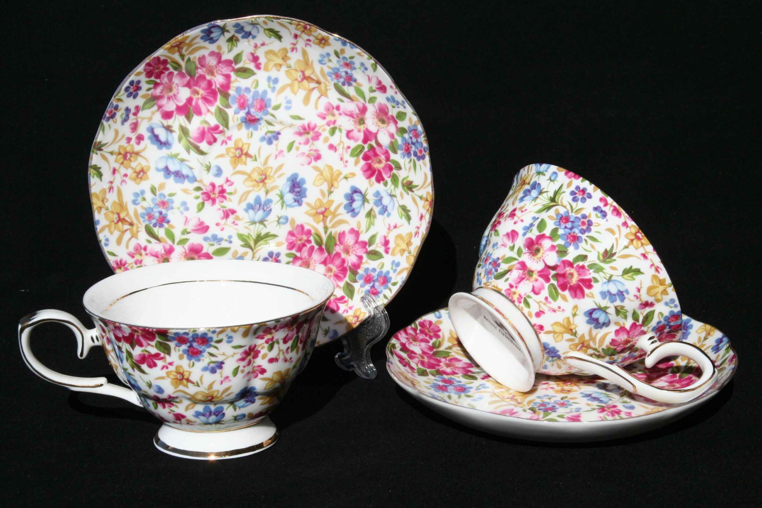 Florence 2 Cup & Saucer Set - Click Image to Close