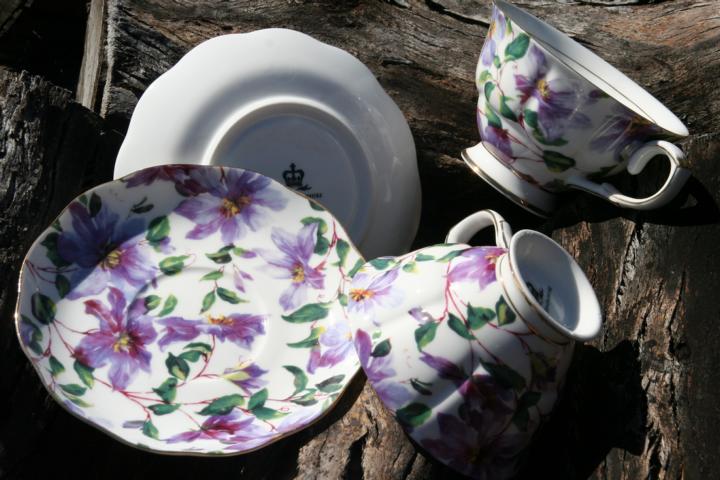 Cindy 2 cup & saucer set - Click Image to Close