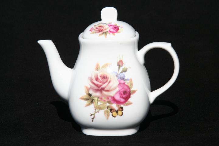 Small Teapot 400mls Strawberry & Cream