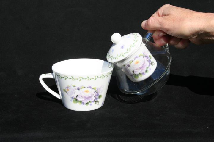 TEA FOR ONE/ INFUSED TEAPOTS