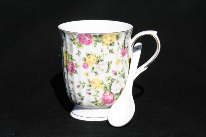 Large Beaker w/spoon Garden Bouquet