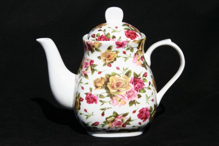Large Teapot 1000mls Vintage Roses