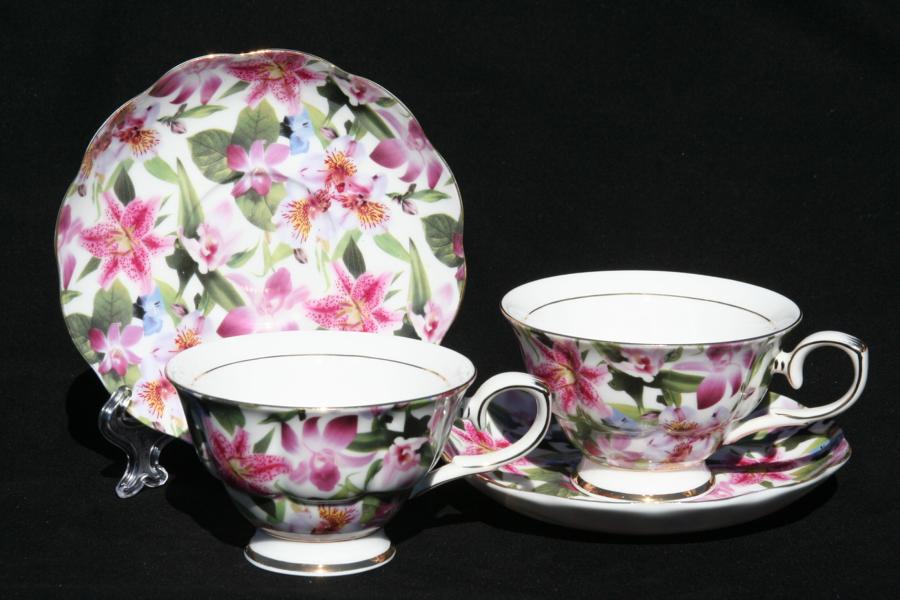 Lily Rainbow 2 Cup & Saucer Set