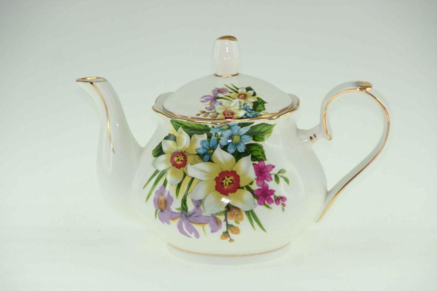 Susanna 4 cup Teapot - Click Image to Close