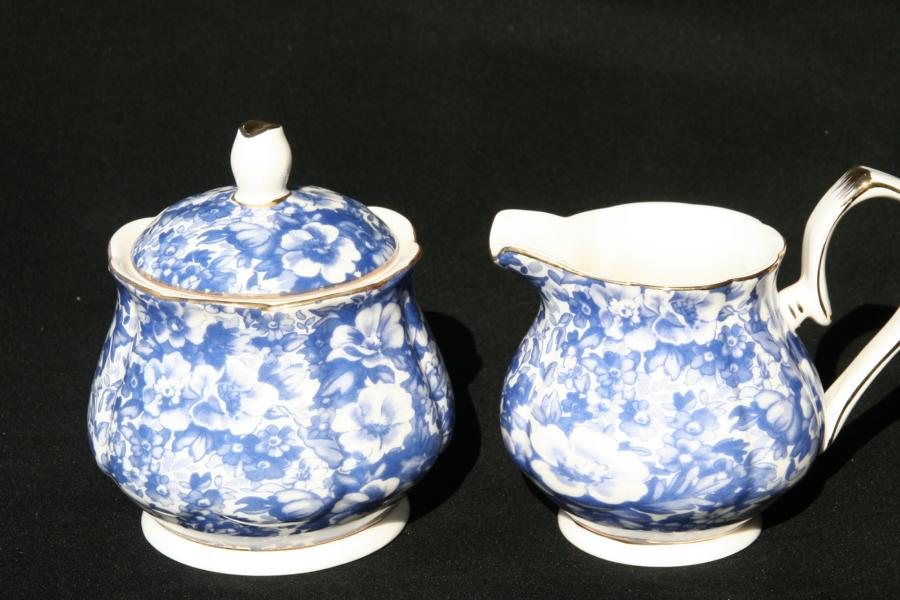 Blue Meadow Sugar & Creamer Set