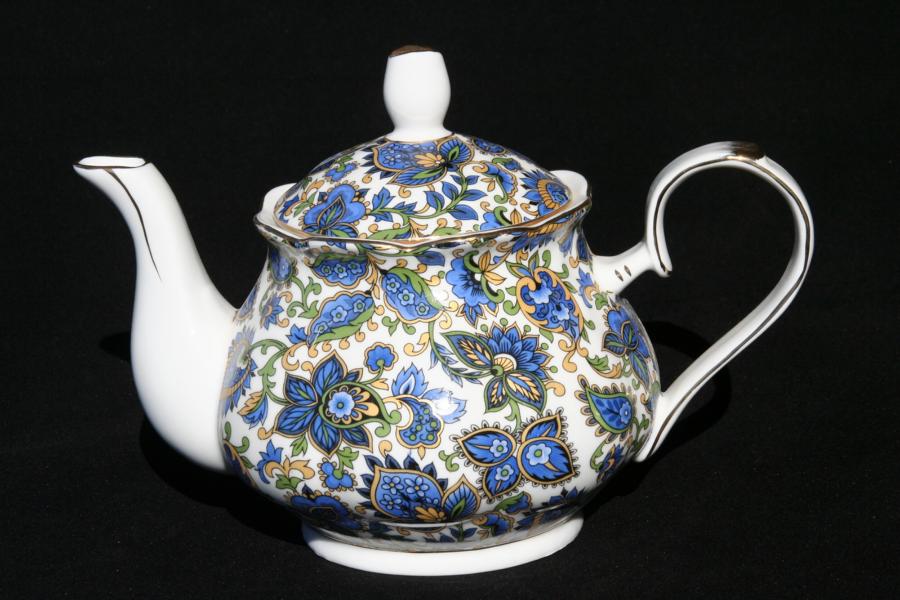 Paisley Blue 4 cup Teapot - Click Image to Close