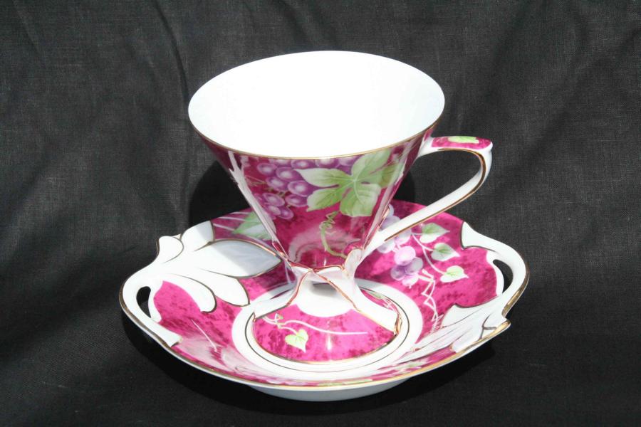 Grape Maroon 1 Cup & Saucer set - Click Image to Close