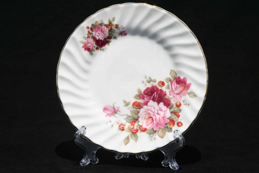 Strawberry Rose 6" Side Plate