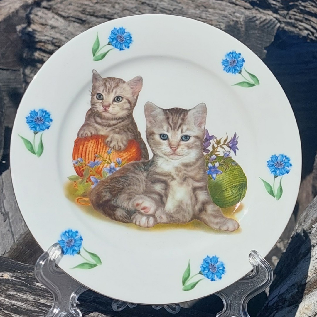 Kittens in the meadow 6in Display Plate (Custom)