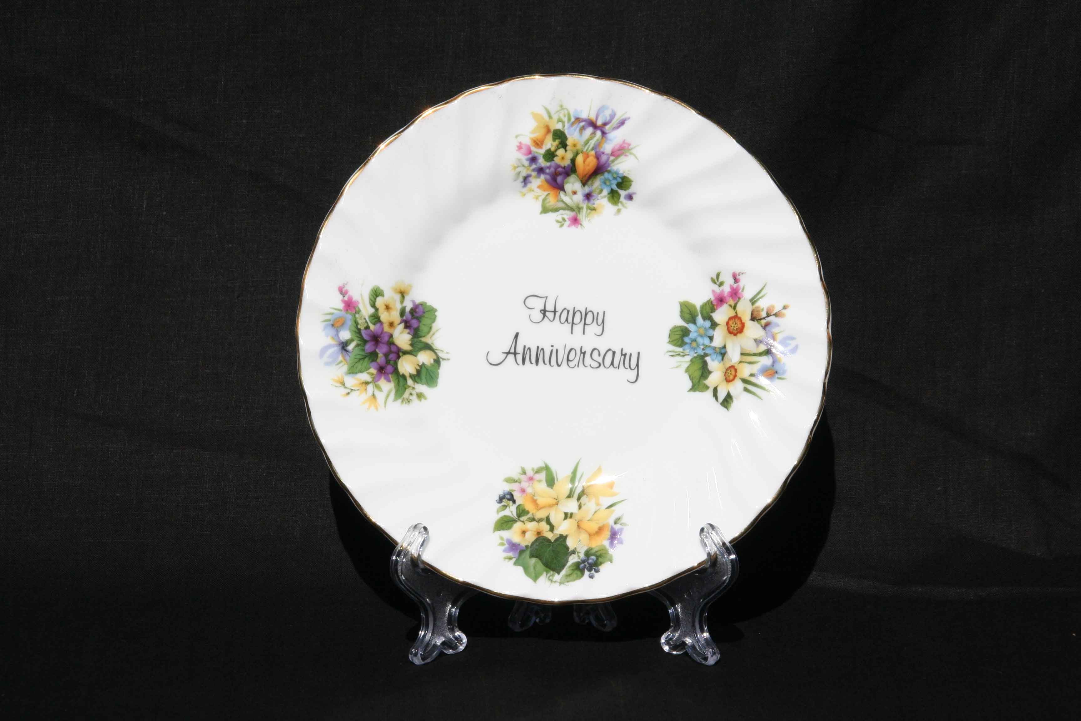 Happy Anniversary Plate (6 inch) with stand