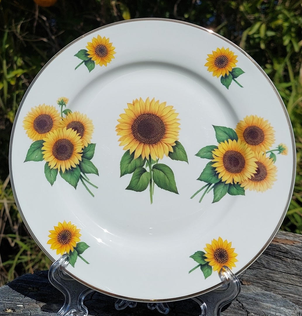 Sunflower 7.5 Plate (Custom)