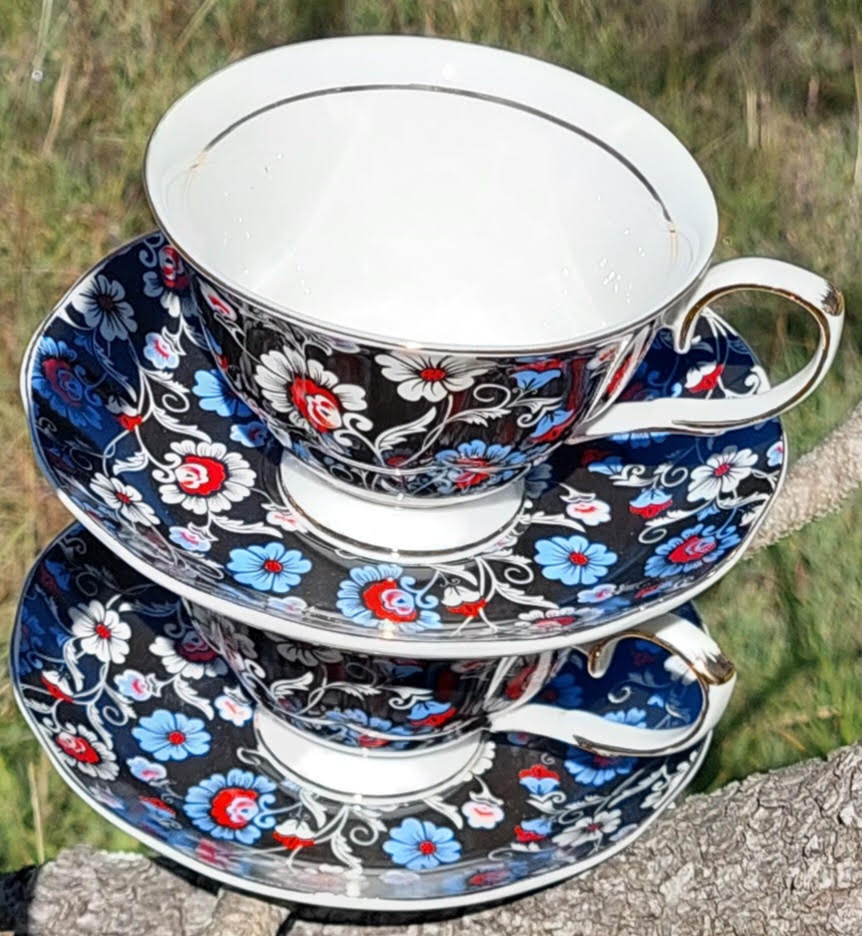 Royal Blue Sprays 2 cup & saucer set