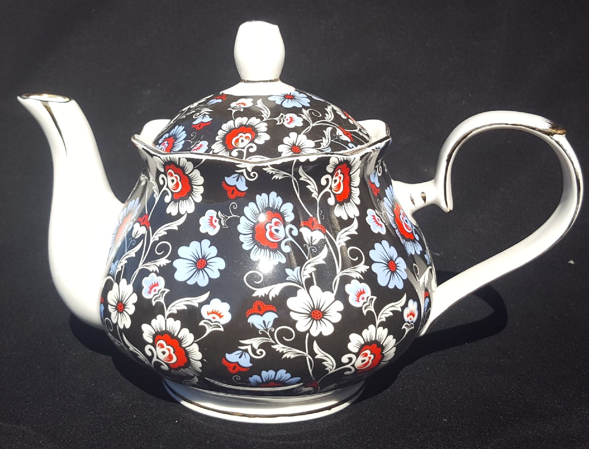 Royal Blue Sprays 4 cup teapot Royal Blue Sprays 4 cup teapot