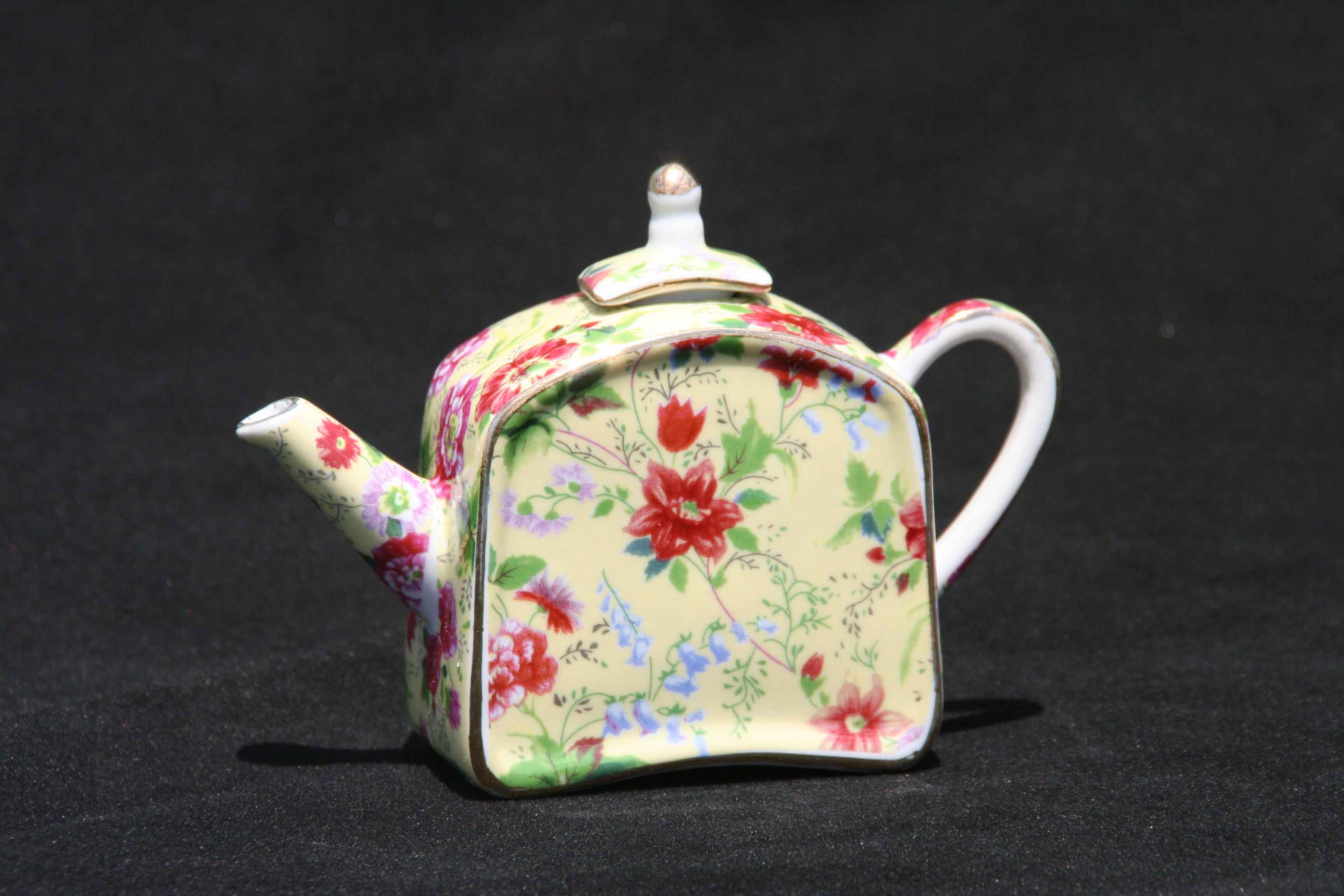Cottage Life Mini Teapot Square Shape - Click Image to Close