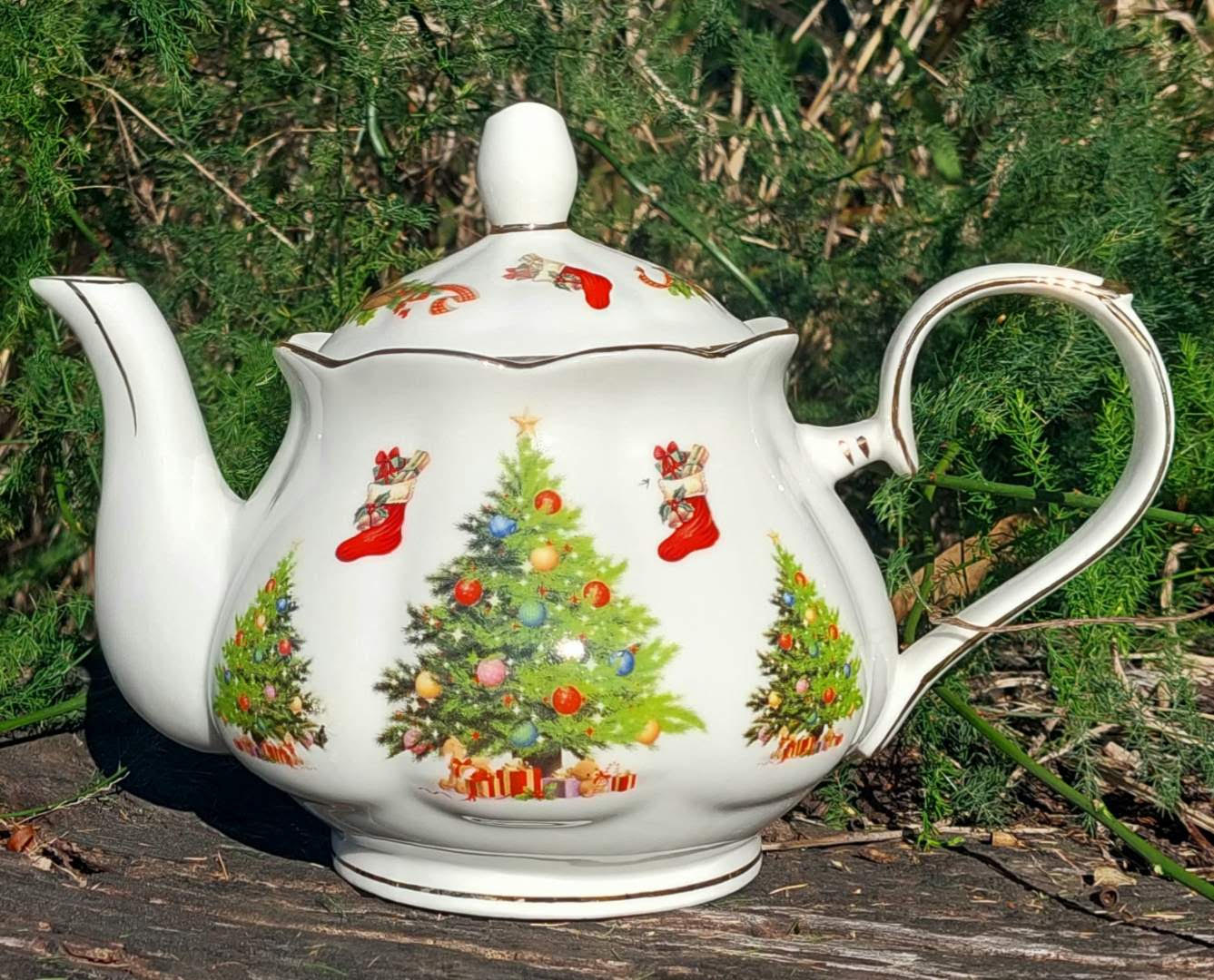 Christmas Tree Teapot (Custom)